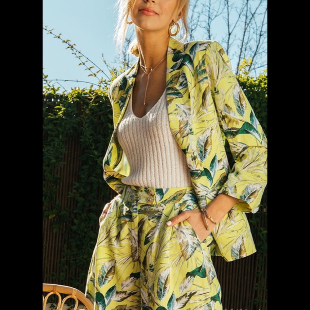 Tropical Print Blazer